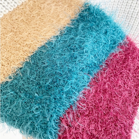 New Multi-colored Fur Cuff Sleeve Grey Pullover Sweater - Picture 4 of 11